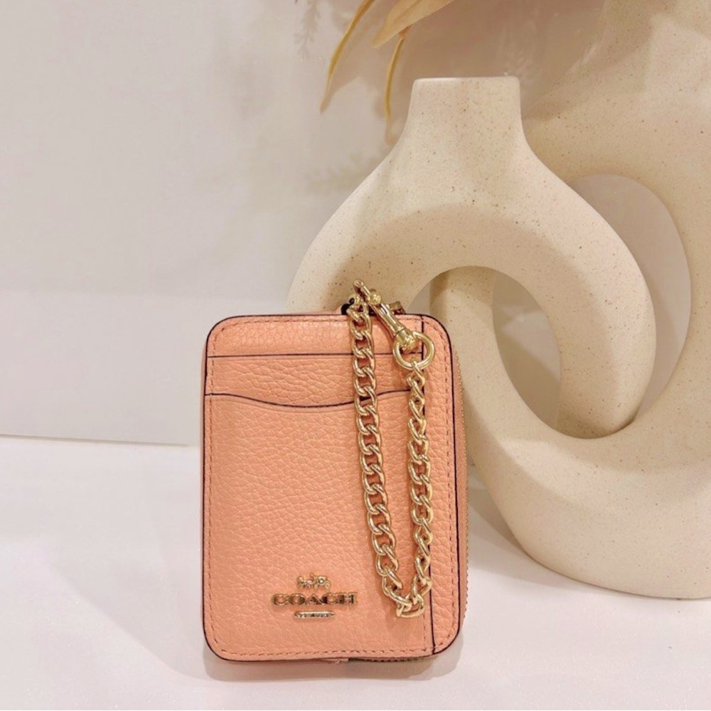Coach Zip Card Case: Faded Blush 🧡